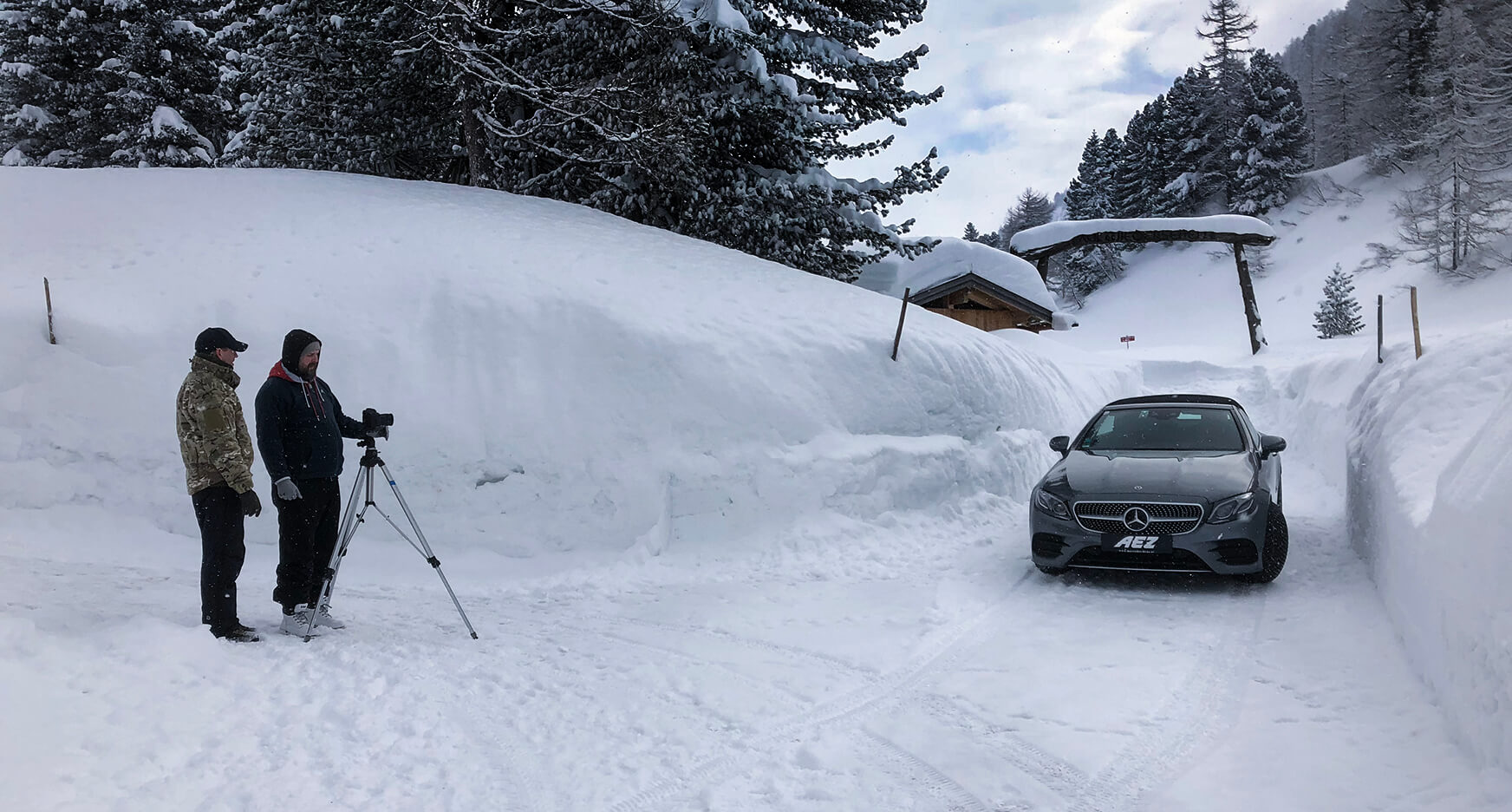 Mercedes Eclass auf AEZ Steam graphite