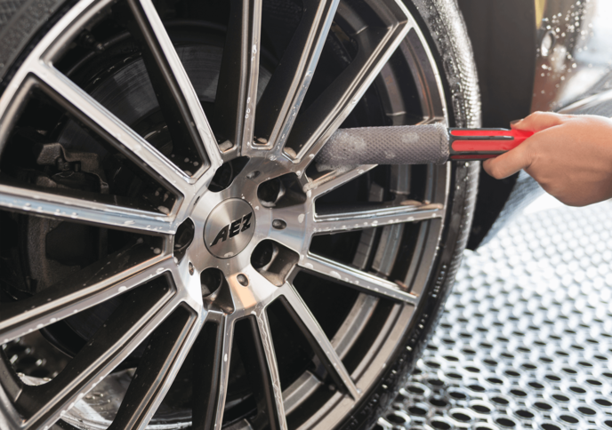 Cleaning rims, give it a spit shine! | AEZ news