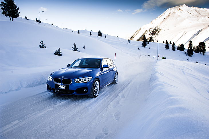 The new image video shows rim model AEZ Raise in high gloss at above 2,000 metres under extreme conditions. 