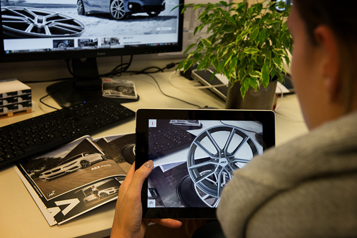 ALCAR equips catalogues and posters with augmented reality features!