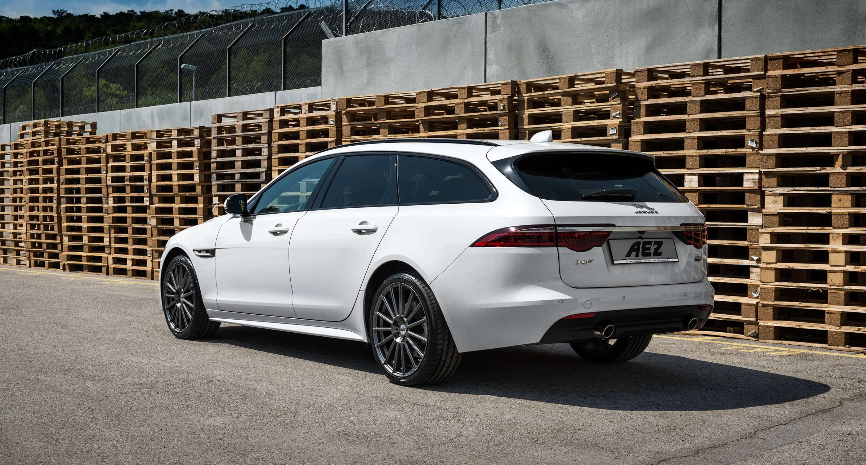 The new Jaguar XF Sportbrake on AEZ Steam graphite