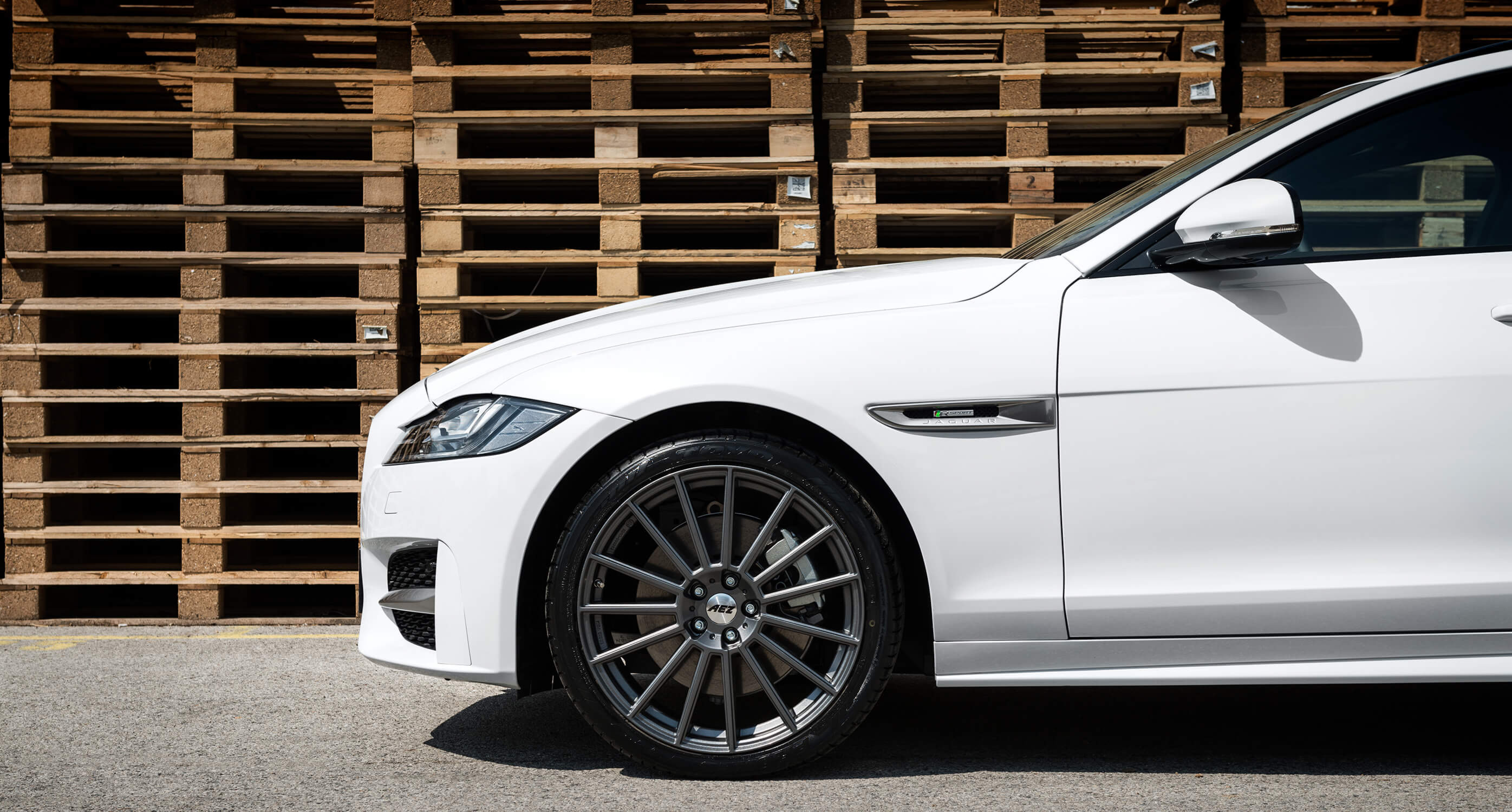 The new Jaguar XF Sportbrake on AEZ Steam graphite - Wheel Shot