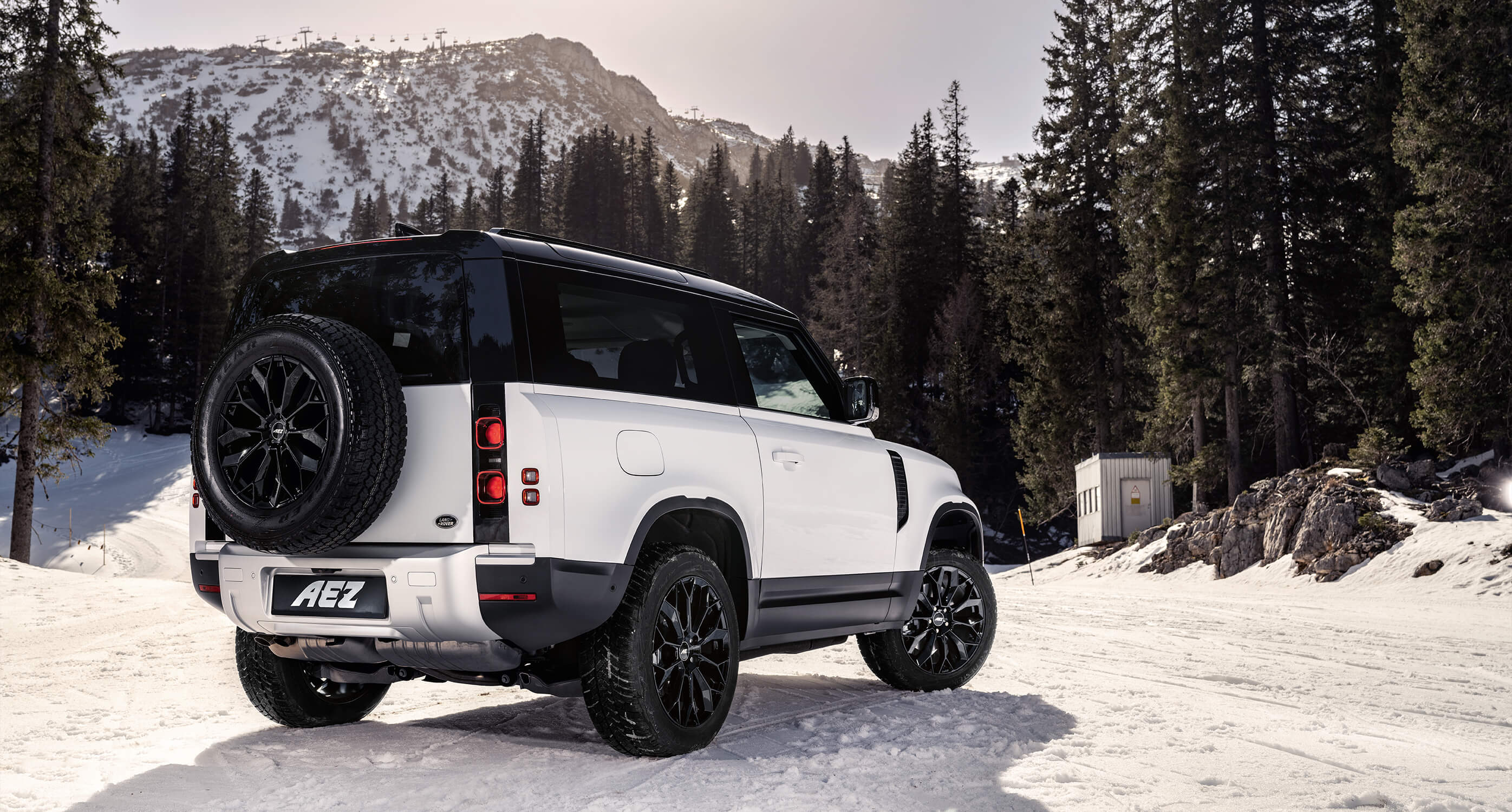 AEZ Leipzig black Landrover Defender